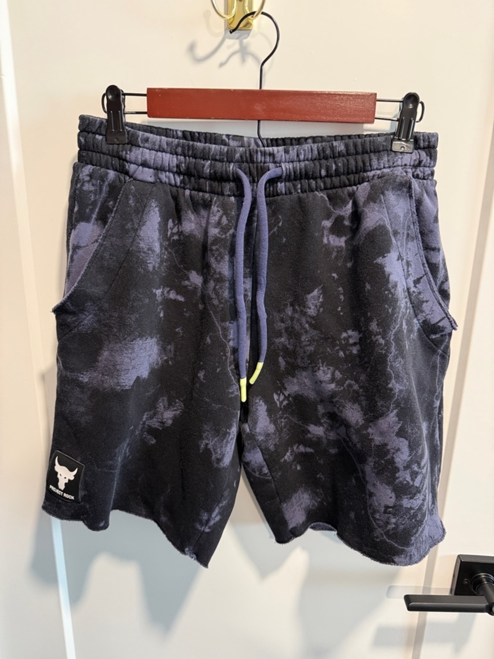 UA Project Rock Black Tie-Dye Men's Athletic Shorts Size Medium Fleece
